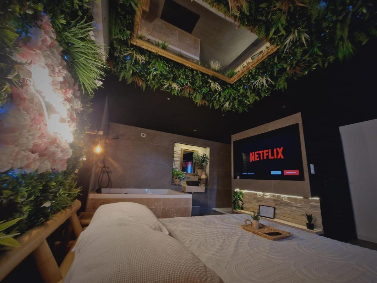 L'Experience Love Room Saint-Jean-Bonnefonds Exterior foto