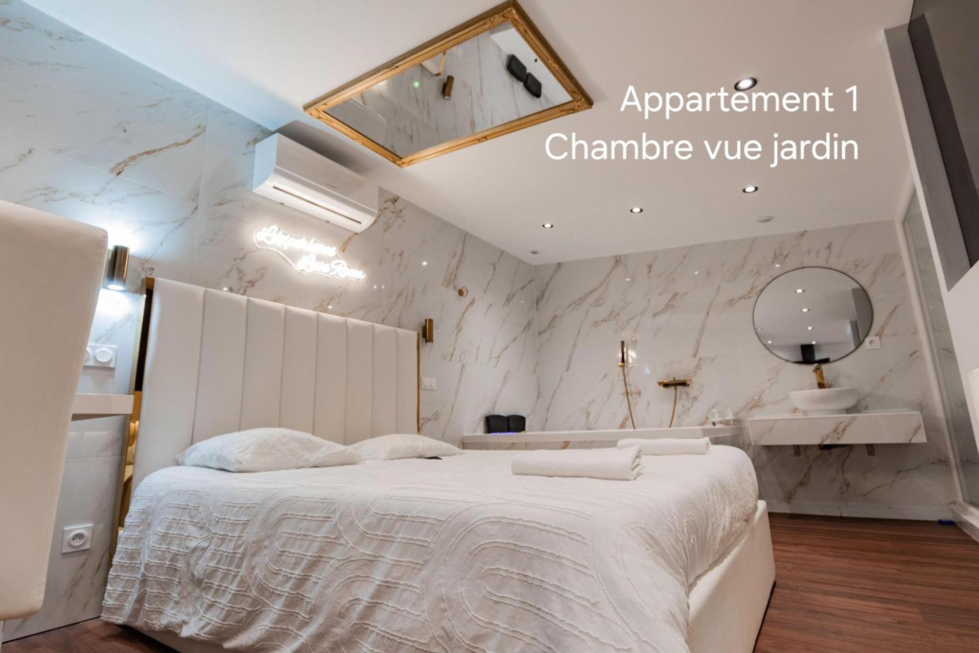 L'Experience Love Room Saint-Jean-Bonnefonds Exterior foto