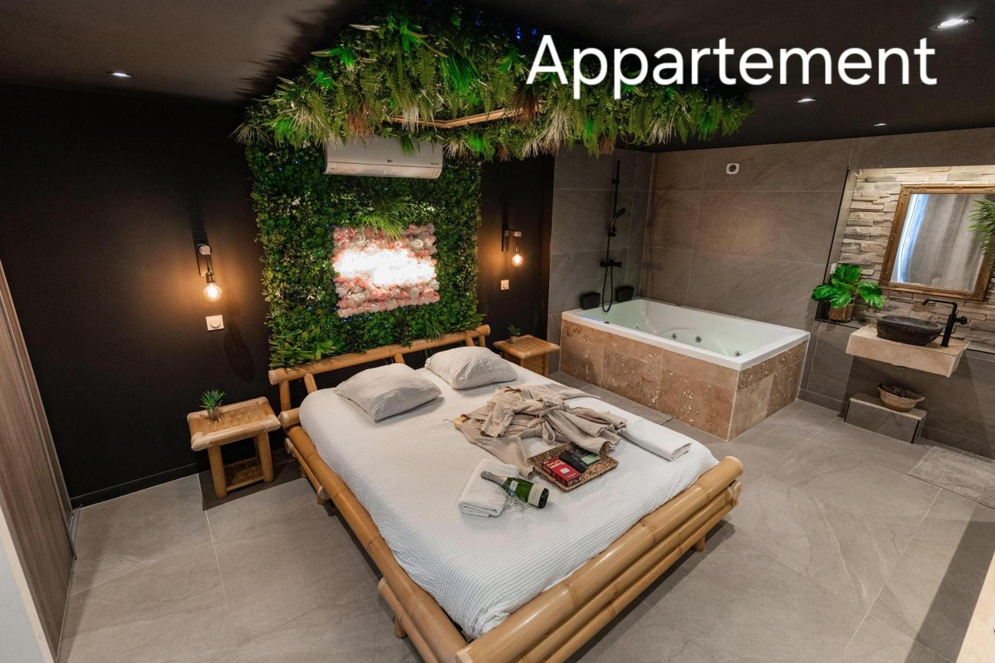 L'Experience Love Room Saint-Jean-Bonnefonds Exterior foto